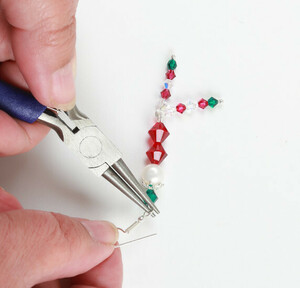 How to Make Christmas Earrings